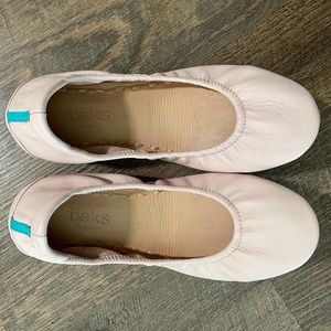 Tieks Blush Flats
